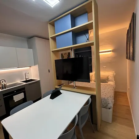 Апартаменты Loft Bosco Verticale - Isola